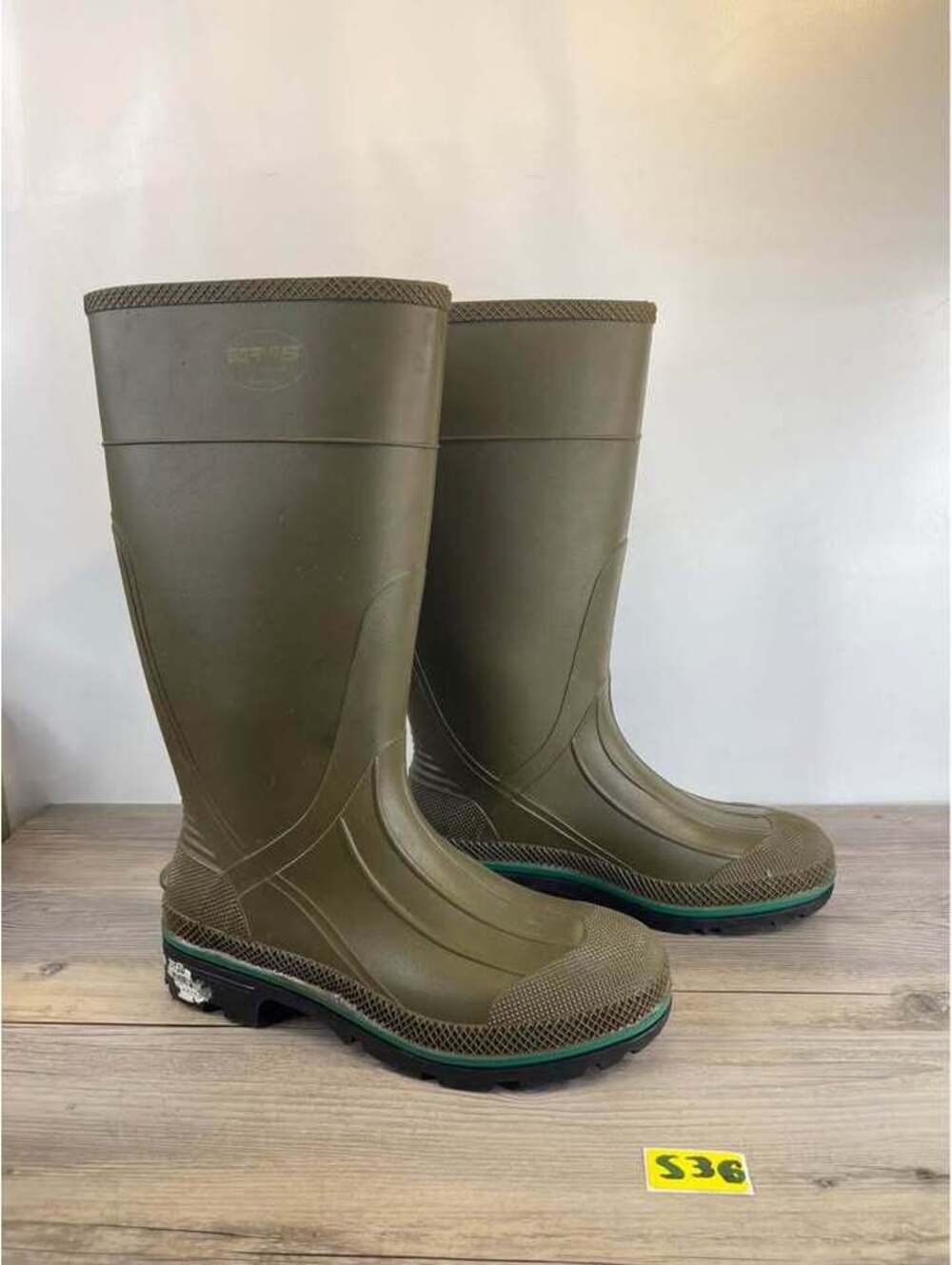 Servus by Honeywell Size 9 Men Olive Green Rubber Work Rain Boots Made in USA